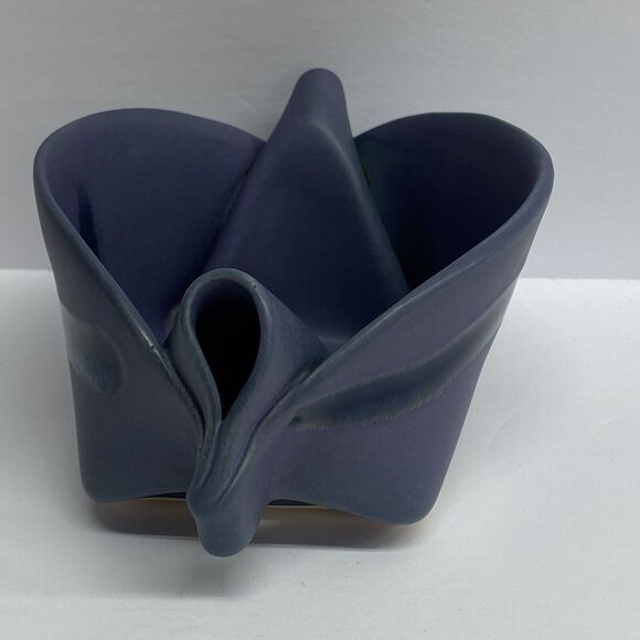 Hilborn Pottery Pinch Pot Vessel Periwinkle Purple Blue Signed Hand Crafted - Picture 3 of 12